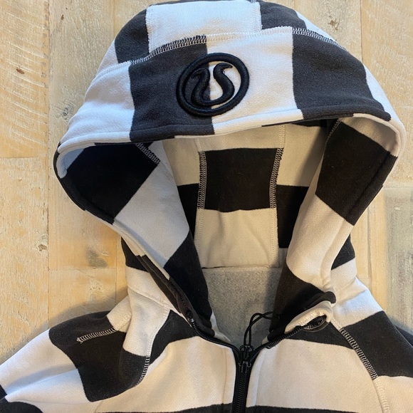 Classic lululemon scuba full zip hoodie - Picture 2 of 5